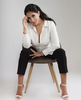 Melissa Paredes feet photo 8