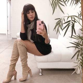 Melissa Paredes feet photo 5