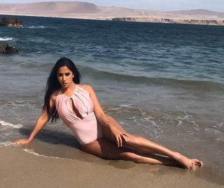 Melissa Paredes feet photo 15