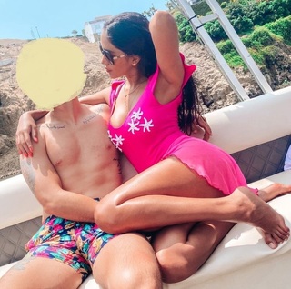 Melissa Paredes feet photo 18