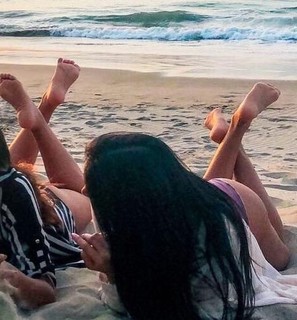 Melissa Paredes feet photo 3