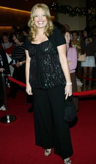 Melissa Peterman feet photo 16