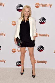 Melissa Peterman feet photo 4