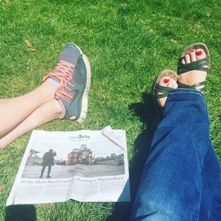 Melissa Peterman feet photo 4
