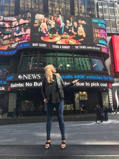 Melissa Peterman feet photo 10