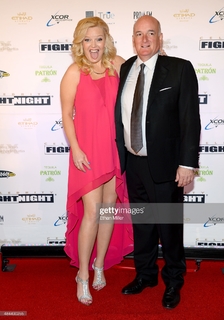 Melissa Peterman feet photo 9