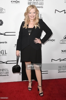 Melissa Peterman feet photo 3
