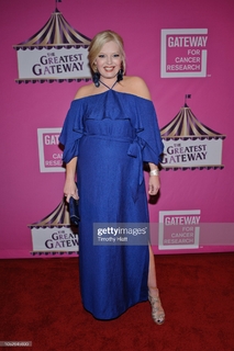 Melissa Peterman feet photo 1