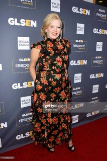 Melissa Peterman feet photo 18