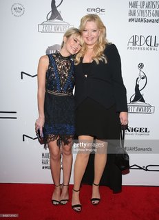 Melissa Peterman feet photo 10
