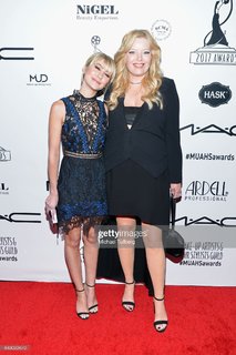 Melissa Peterman feet photo 9