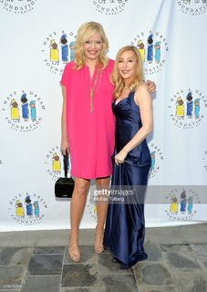 Melissa Peterman feet photo 3