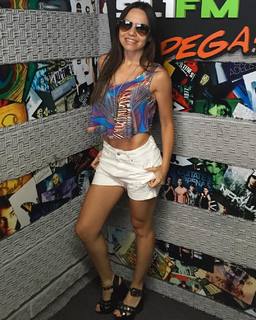 Melissa Quiñonez feet photo 3