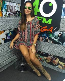 Melissa Quiñonez feet photo 9