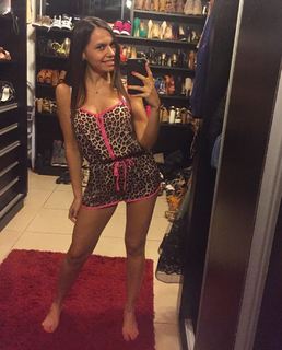 Melissa Quiñonez feet photo 7
