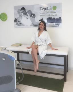 Melissa Quiñonez feet photo 3