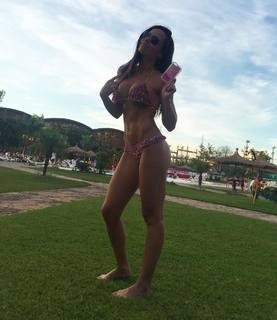 Melissa Quiñonez feet photo 7