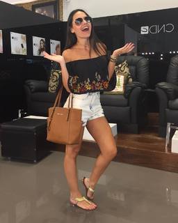 Melissa Quiñonez feet photo 3
