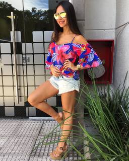 Melissa Quiñonez feet photo 11