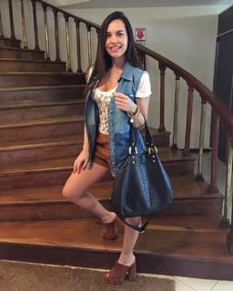Melissa Quiñonez feet photo 8