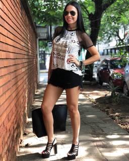 Melissa Quiñonez feet photo 1