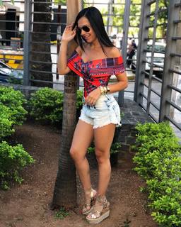 Melissa Quiñonez feet photo 12