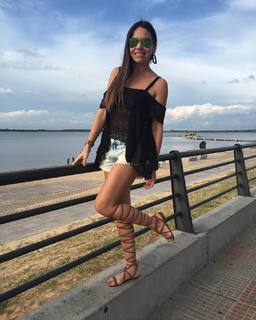 Melissa Quiñonez feet photo 13
