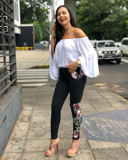 Melissa Quiñonez feet photo 8