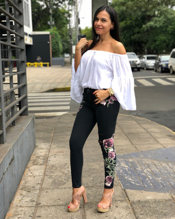 Melissa Quiñonez feet photo 6