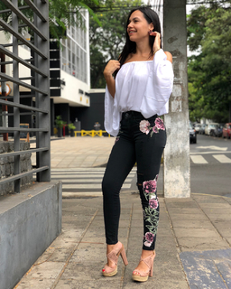 Melissa Quiñonez feet photo 5