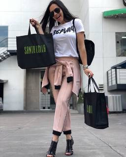 Melissa Quiñonez feet photo 7