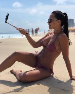 Melissa Quiñonez feet photo 11