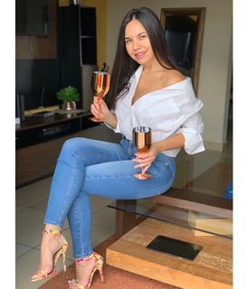 Melissa Quiñonez feet photo 13