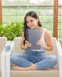 Melissa Quiñonez feet photo 3