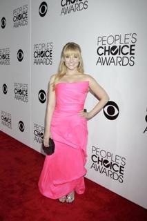 Melissa Rauch feet photo thumbnail