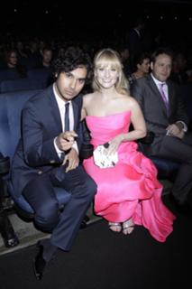 Melissa Rauch feet photo thumbnail
