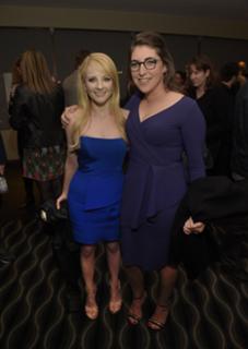 Melissa Rauch feet photo thumbnail