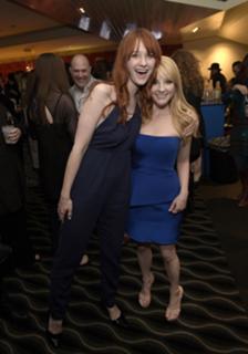 Melissa Rauch feet photo thumbnail
