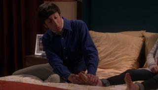 Melissa Rauch feet photo thumbnail