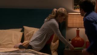 Melissa Rauch feet photo thumbnail
