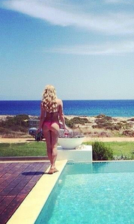 Melissa Reeves feet photo 7