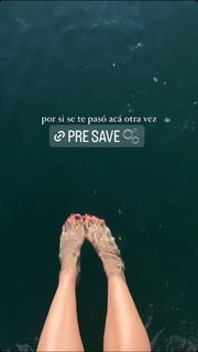 Melissa Robles feet photo 9