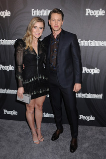 Melissa Roxburgh feet photo thumbnail