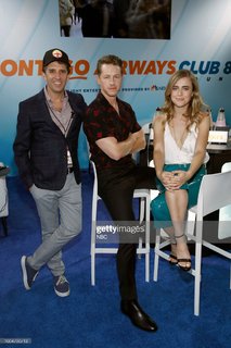 Melissa Roxburgh feet photo thumbnail