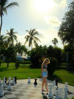 Melissa Roxburgh feet photo 1