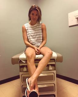 Melissa Rycroft feet photo 9