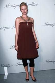 Melissa Sagemiller feet photo 19