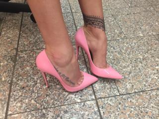 Melissa Satta feet photo thumbnail