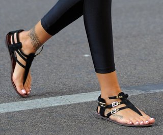 Melissa Satta feet photo thumbnail