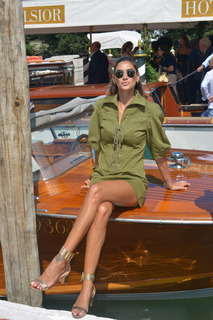 Melissa Satta feet photo thumbnail